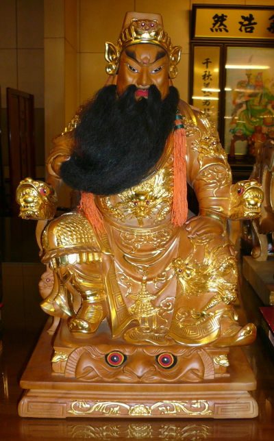 樟木關聖帝君半彩描金10